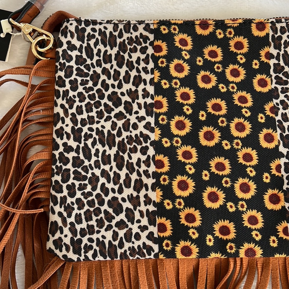 Sunflower fringe bag, NWT - Picture 2 of 4